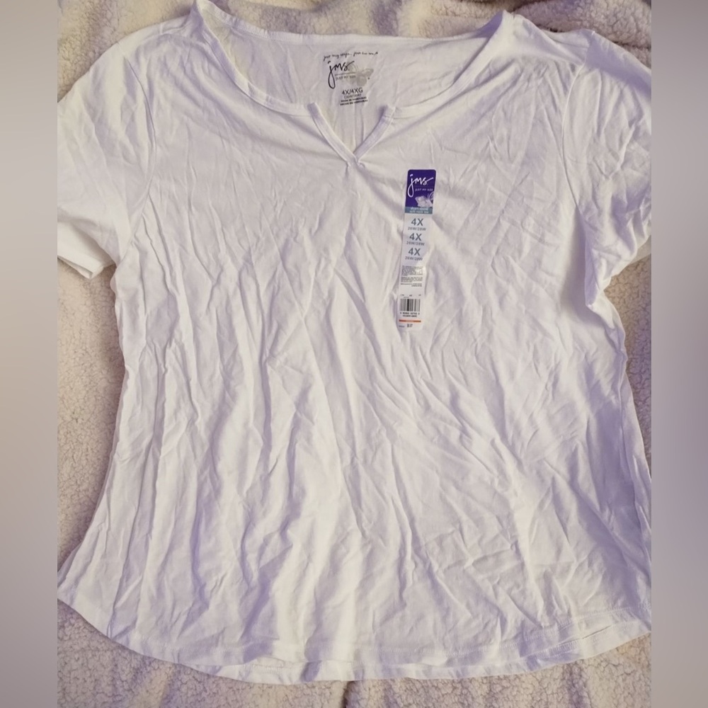 White t-shirt